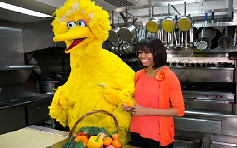 Michelle_Obama_and_BigBird.jpg