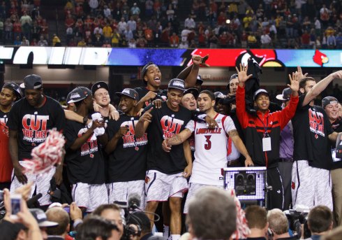 Louisville_celebrates_winning_national_championship.jpg