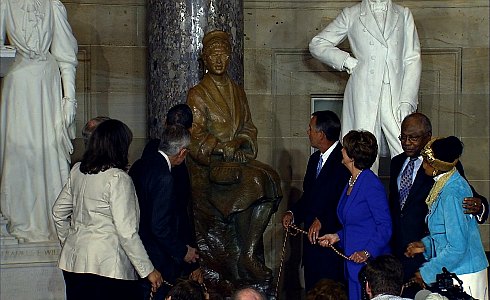 Rosa_Parks_statue.jpg