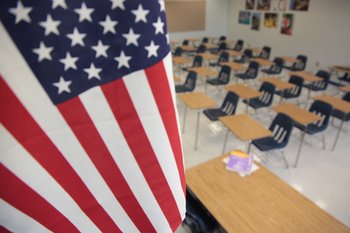 US_flag_classroom.jpg