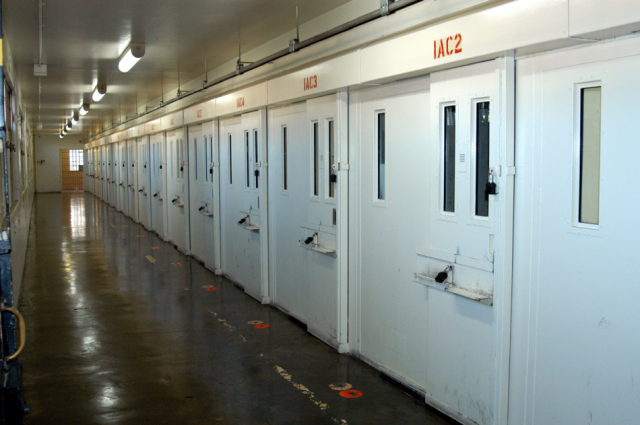 images_10_jail_cells_florida jail_cells_florida.png