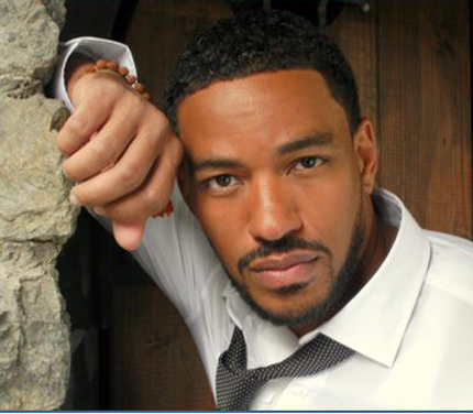 laz-alonso1