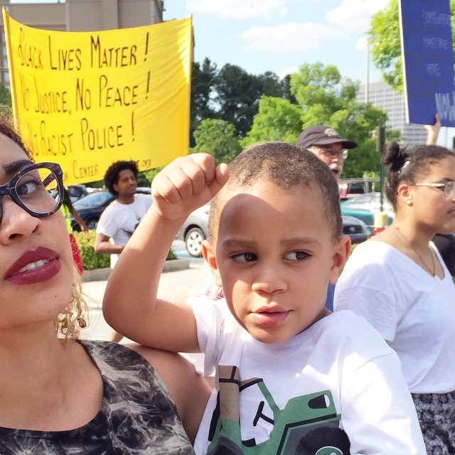 11205677_835610209860667_1119502741_n