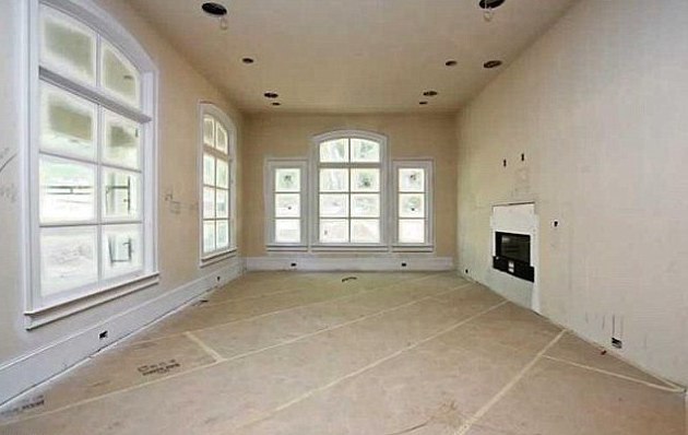 26be533600000578-2999320-image-m-62_1426617226908