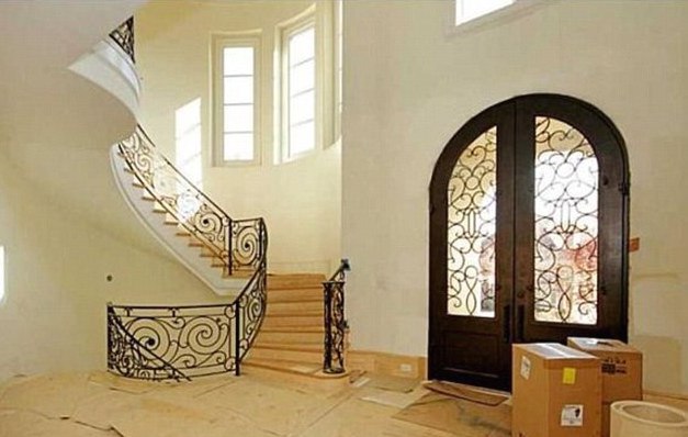 26be535500000578-2999320-image-m-58_1426617173289