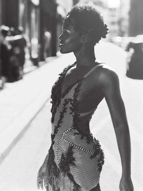 lupita-nyongo-vogue-cover-october-2015-07_zpssma4zquh
