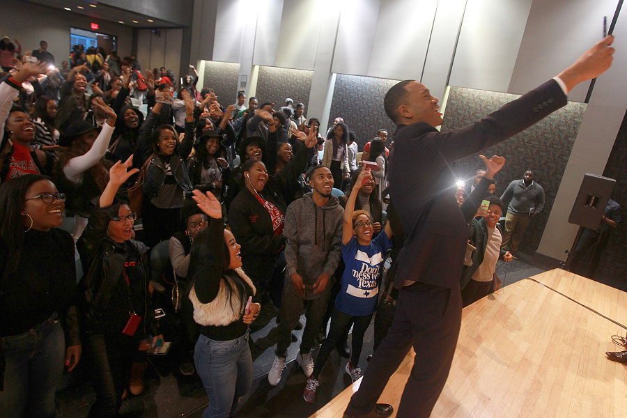 Actor, philanthropist and HBCU alumni Terrence ‘J’ Jenkins joins student attendees for a selfie during the Wells Fargo My Life, My Story, #MyUntold℠ Town Hall on November 10, 2015 at the Atlanta University Center Consortium in Atlanta, GA. (Photo by Donald Trail/Invision for Wells Fargo/AP Images)