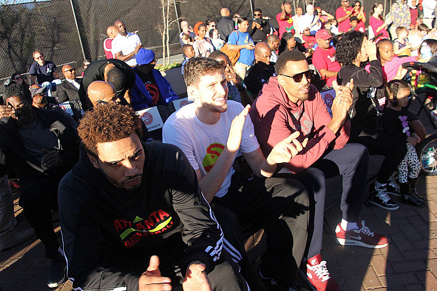 Current Atlanta Hawks players also showed support for the new courts. 