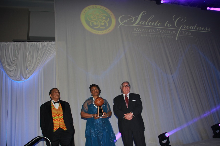 Ambassador Andrew Young joined Rev. Bernice King in honoring Howard Buffett, son of venerated billionaire Warren Buffett at the Salute to Greatness Awards gala (Photos by Terry Shropshire for Atlanta Daily World and Real Times Media). 