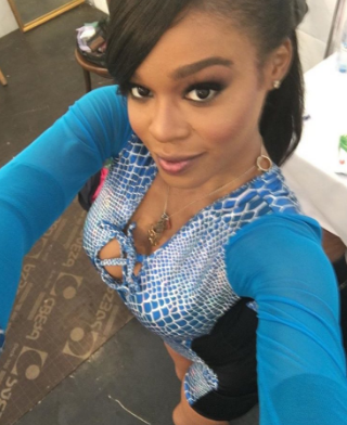 azealia page 4