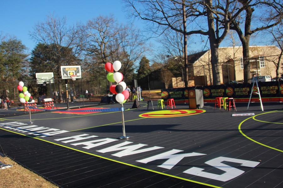 Hawks will dedicate the William Walker Recreation Center, much like they did at Grant Park (Photo: Terry Shropshire for Atlanta Daily World). 